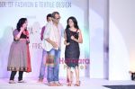 at Rachna Sansad Fashion show in Ravindra Natya Mandir on 18th May 2011 (45).JPG